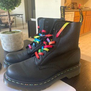 BRAND NEW DR. MARTENS SIZE 7 US / 38 EUR